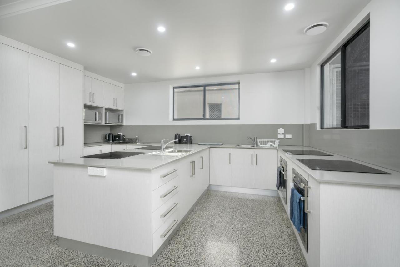 Alberts Est 2017 Innisfail Extérieur photo